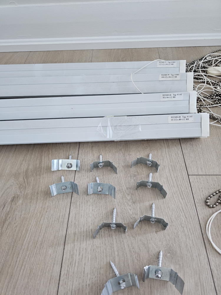 Vertical Blinds - Various Sizes -  White - photo 4