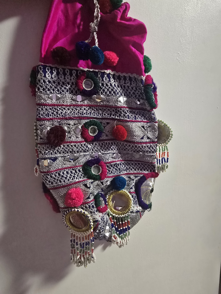 afghan Embroidered Handbag - photo 4