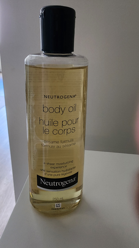 New [Unused] Neutrogena Body Oil 250ml - Sesame Formula