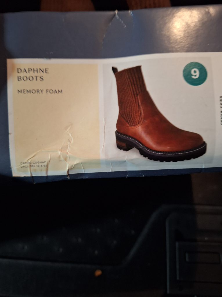 Women's Size 9 Daphne Boots - Cognac Memory Foam - photo 3