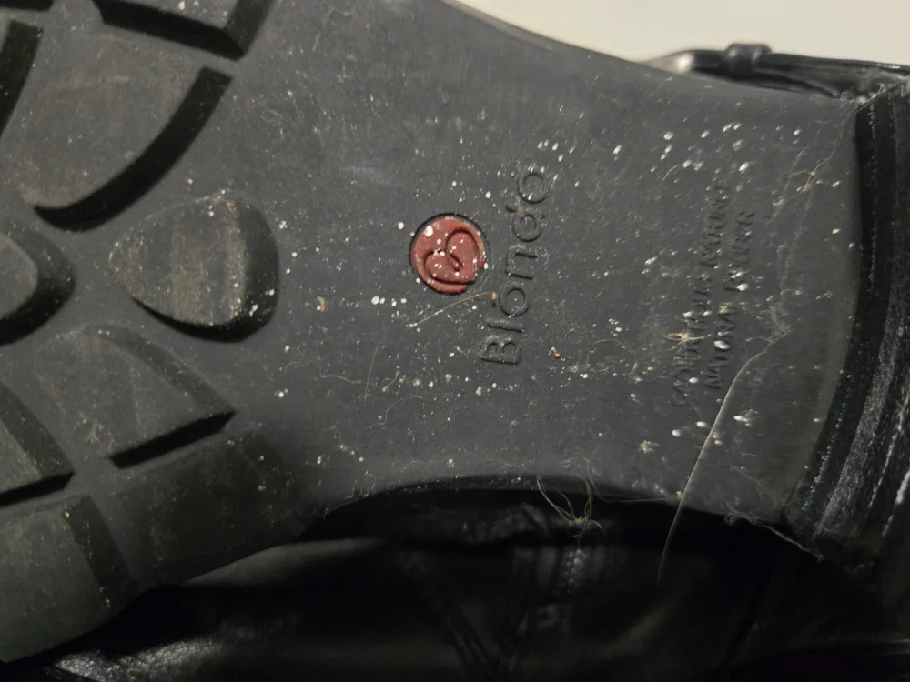 Women's Black Leather long Boots image indicator(6)