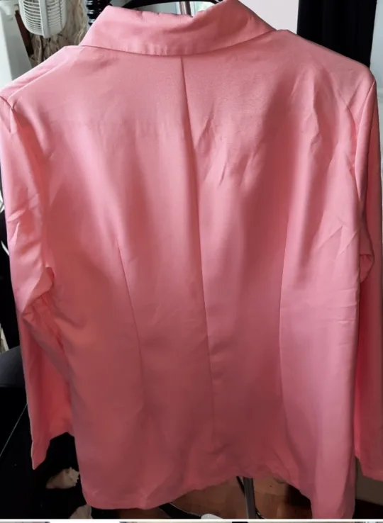 Pink Floral Shorts and Blazer Set image indicator(2)