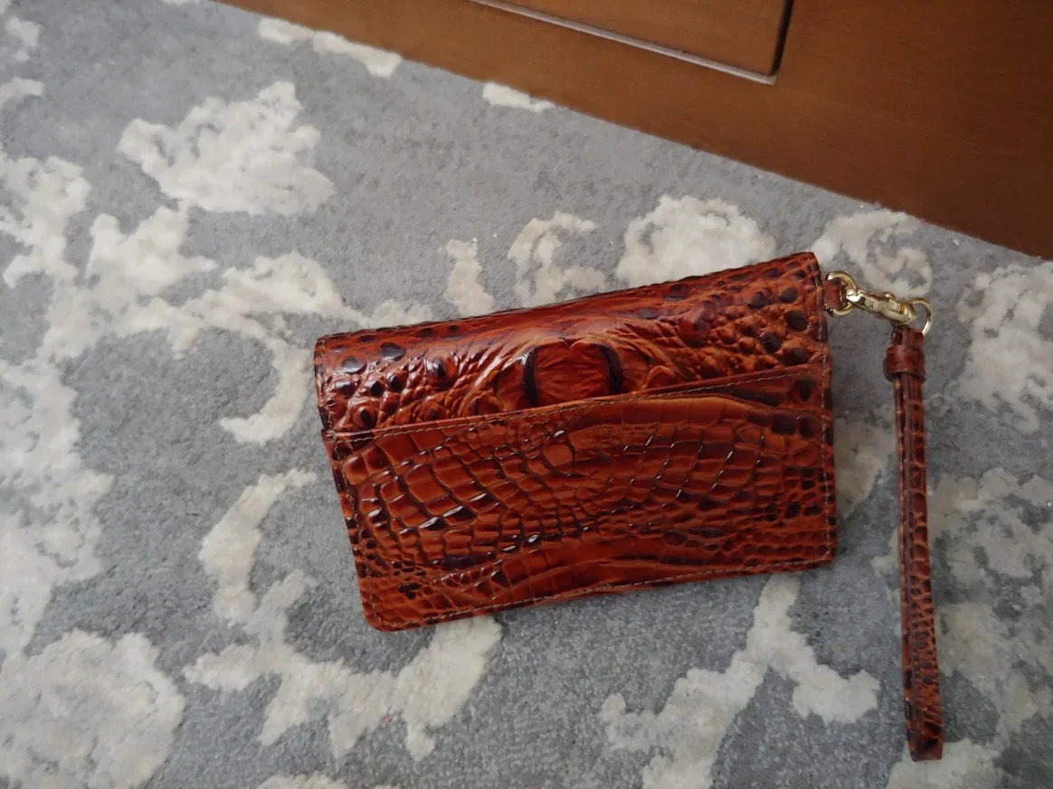 New Brahmin Leather Wallet on Strap. image indicator(4)
