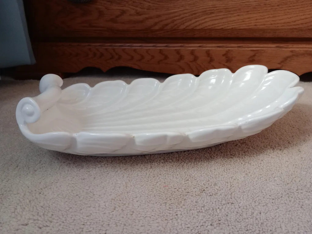 Vintage White Ceramic  Dish image indicator(3)
