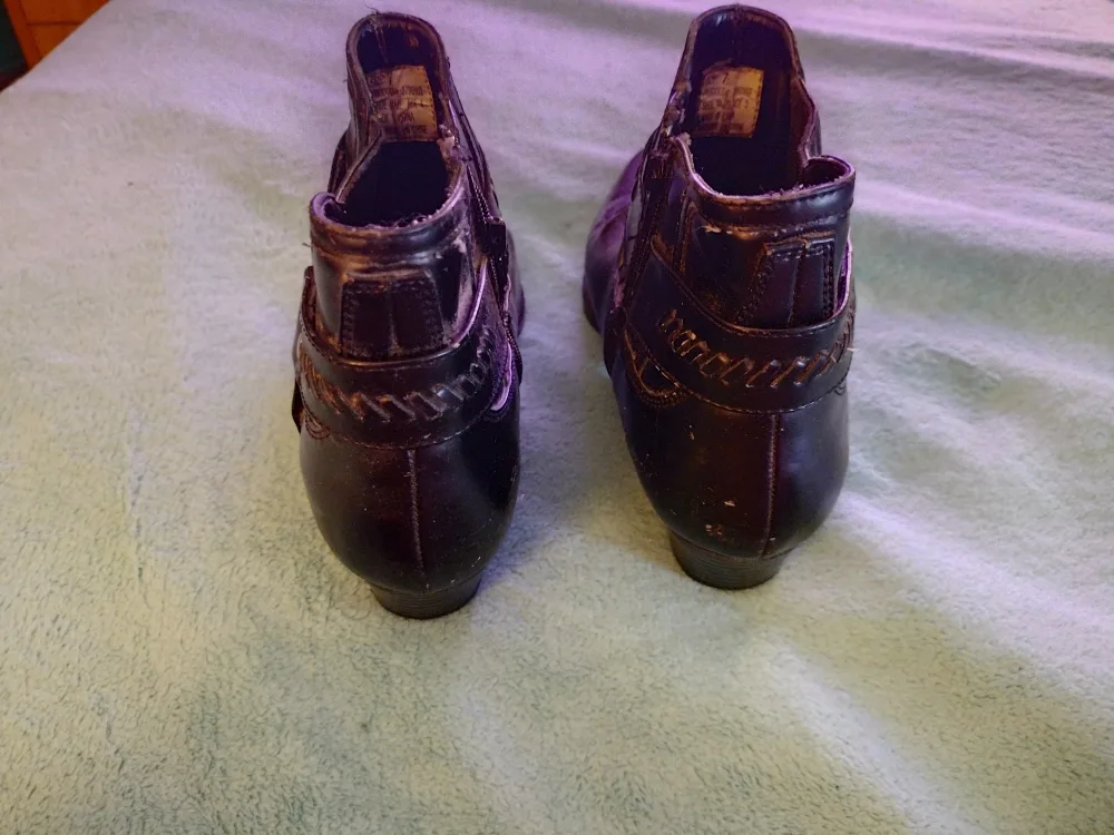 Dark Brown Leather Western Ankle Boots image indicator(3)