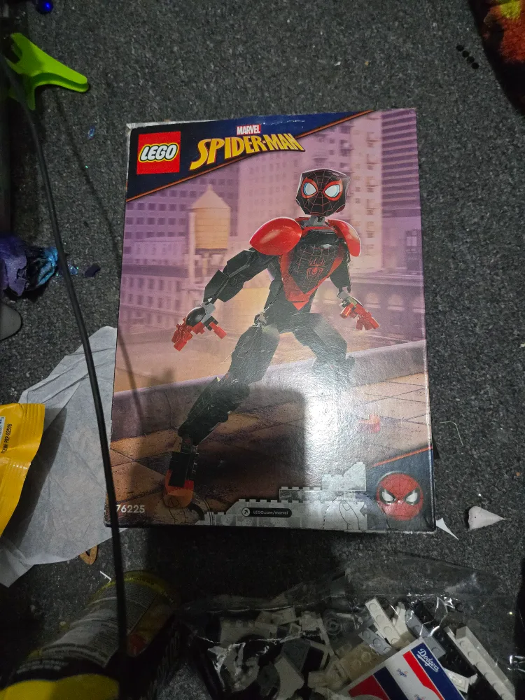 LEGO Marvel Spider-Man 76225, LEGO DREAMZ’Z 71454, & More! image indicator(4)