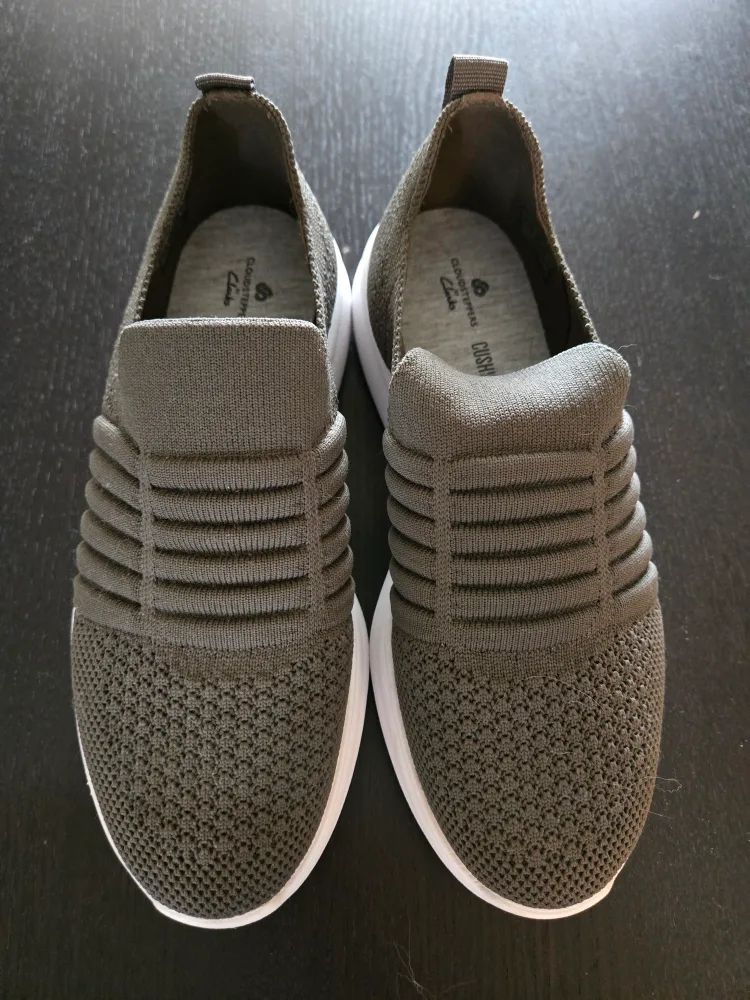 Women's Clarks CloudSteppers Cushion Shoes image indicator(6)