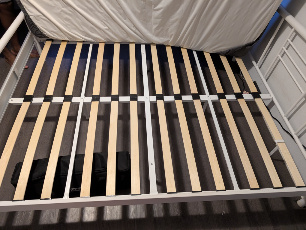 Queen White Metal Double Bed Frame - photo 3