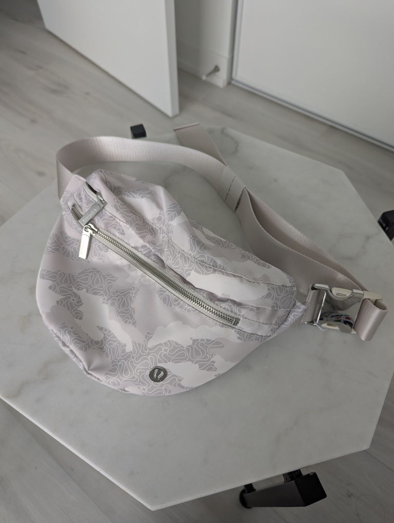 Lululemon Belt Bag - Light Grey Camo