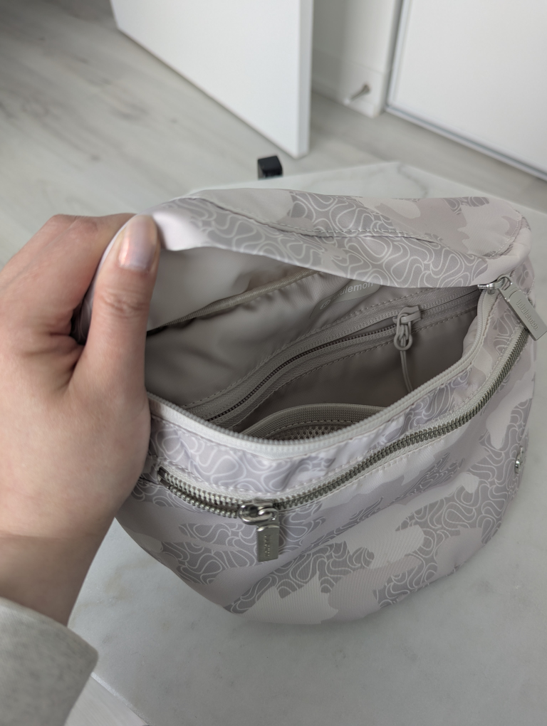 Lululemon Belt Bag - Light Grey Camo - photo 2