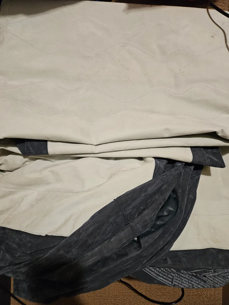 INTEX Dura-Beam Air Mattress #freecycle image indicator(2)