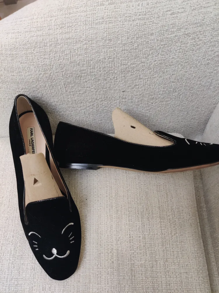 Karl Lagerfeld Paris Black Velvet Cat Face Loafers thumbnail