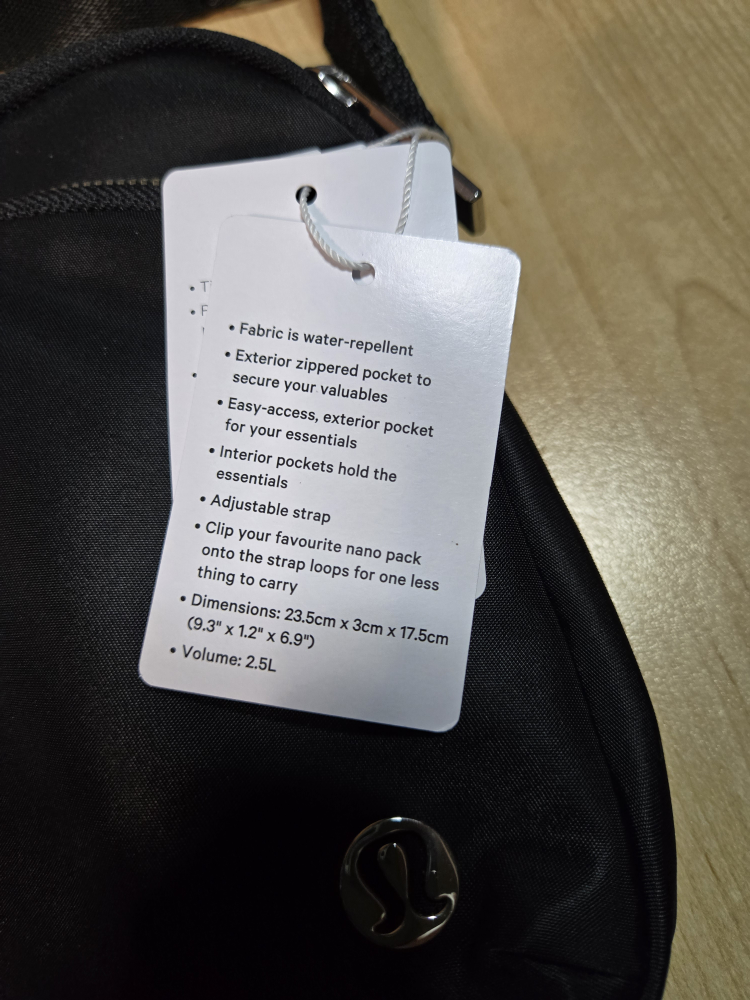 Lululemon crossbody bag - photo 3