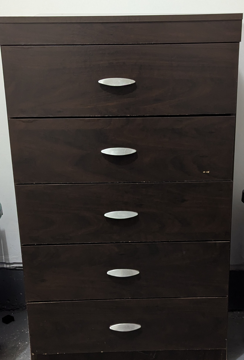 Dark brown 5-drawer dresser