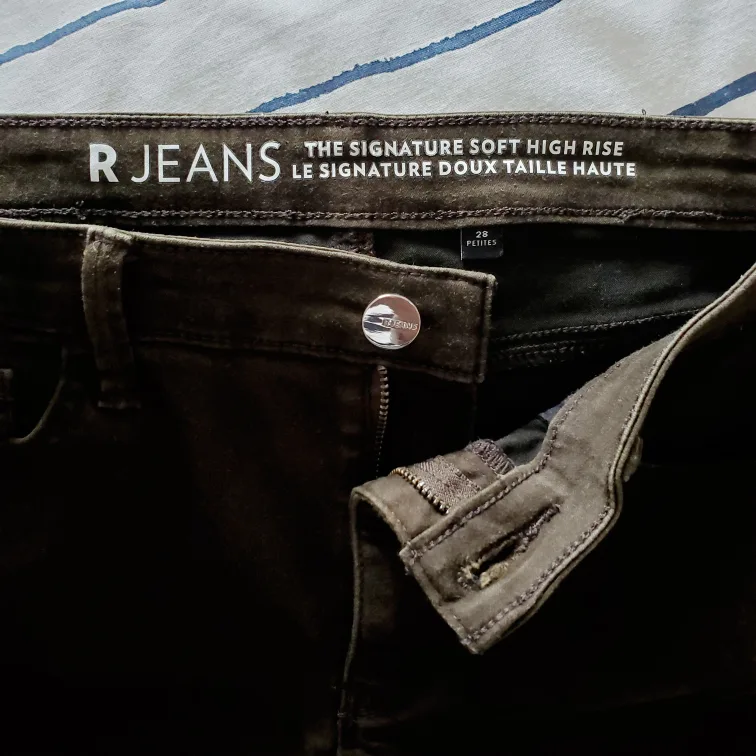 🧡 Jeans - The Signature Soft High Rise - Two Pairs image indicator(3)