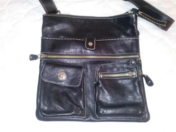 Roots Black Leather Crossbody Bag image indicator(2)