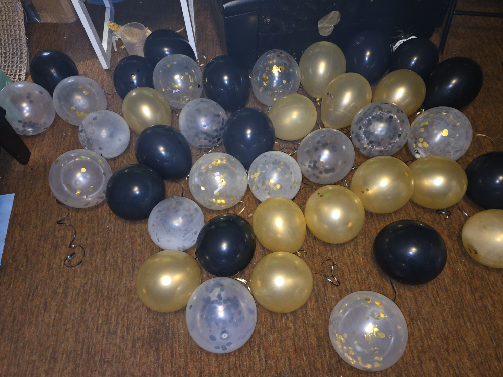 Bulk Lot of Gold and Black Confetti Balloons #freecycle