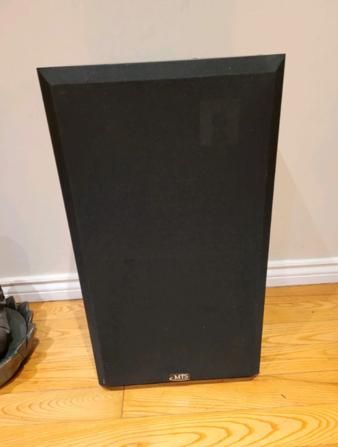 MTS 2012 Home Theatre Speakers image indicator(4)