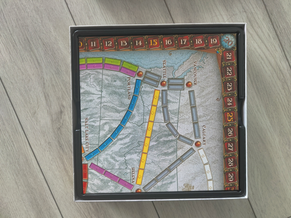 Ticket to Ride Board Game (Original) – Like New - photo 3
