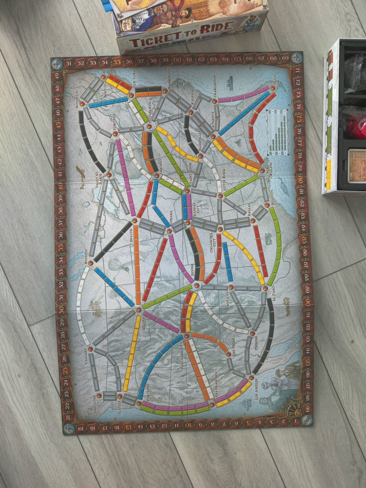 Ticket to Ride Board Game (Original) – Like New - photo 5