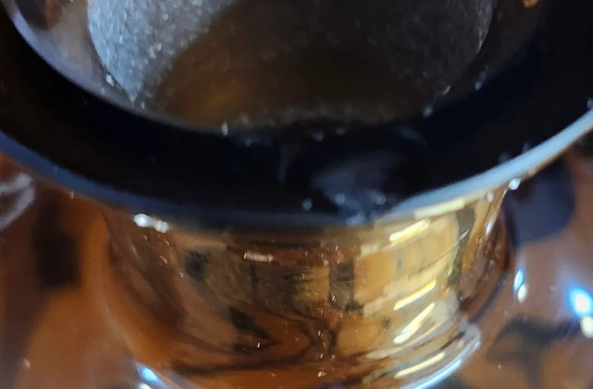 Vintage Glass Decanter with Gold Accents image indicator(5)