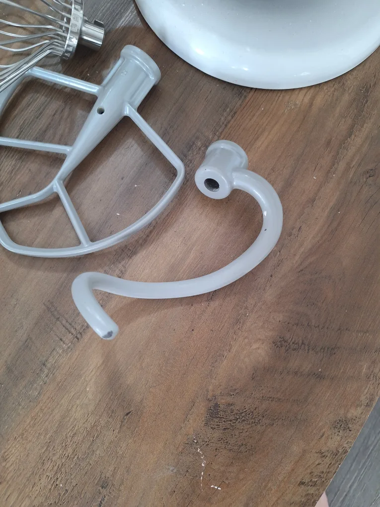 KitchenAid Stand Mixer with Attachments image indicator(3)