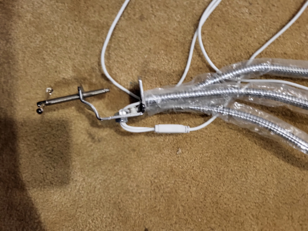 Triple Gooseneck LED Grow Lamp with Clamp - photo 4
