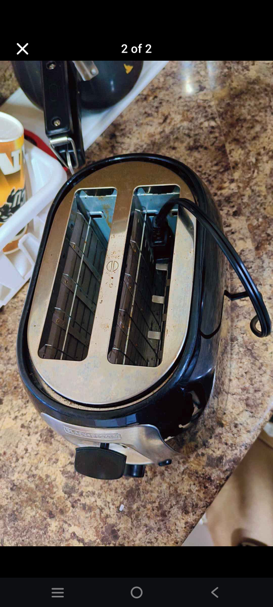 Black + Decker 2-Slice Toaster - photo 2