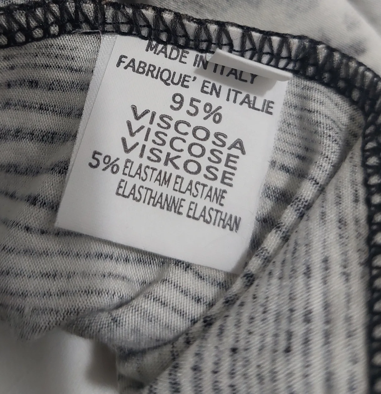 Women's Size Medium 3/4 Sleeve Top, Animal Print image indicator(2)