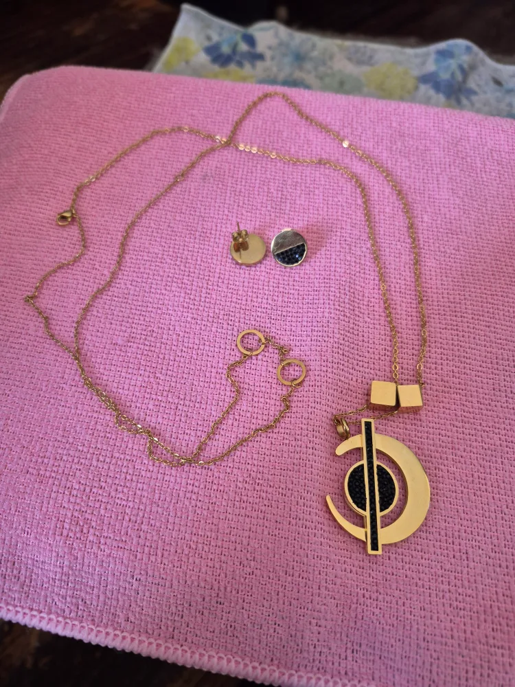 Gold Tone Necklace and Earrings Set thumbnail