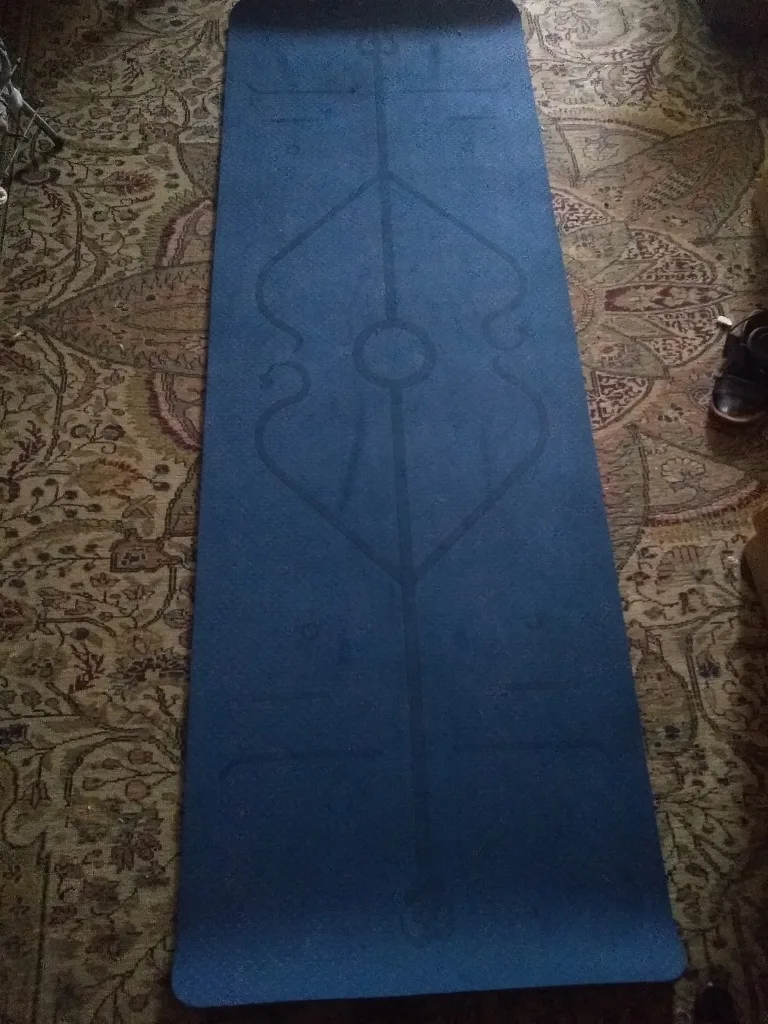 Yoga Mat - Dark Blue with Alignment Lines image indicator(2)
