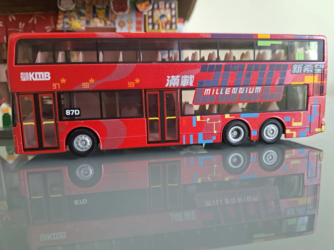 KMB Route 87D Millennium Livery Double-Decker Bus Model image indicator(2)