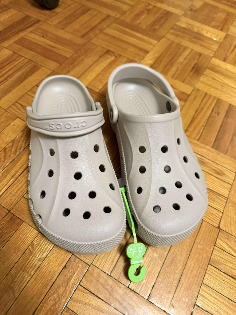 Women's Crocs Classic Clogs - Size 9 - photo 2