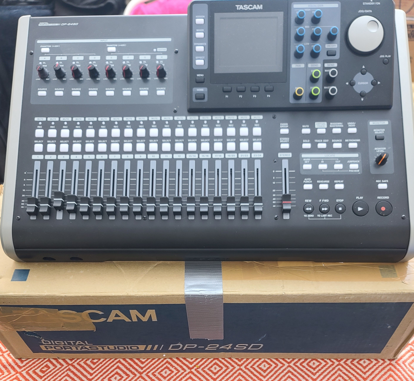 TASCAM DP-24SD Digital Portastudio 24-Track Recorder - photo 2