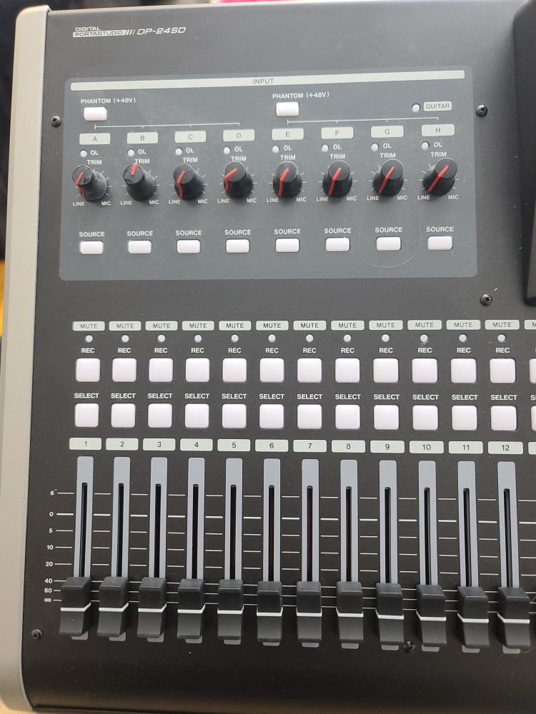 TASCAM DP-24SD Digital Portastudio 24-Track Recorder - photo 4