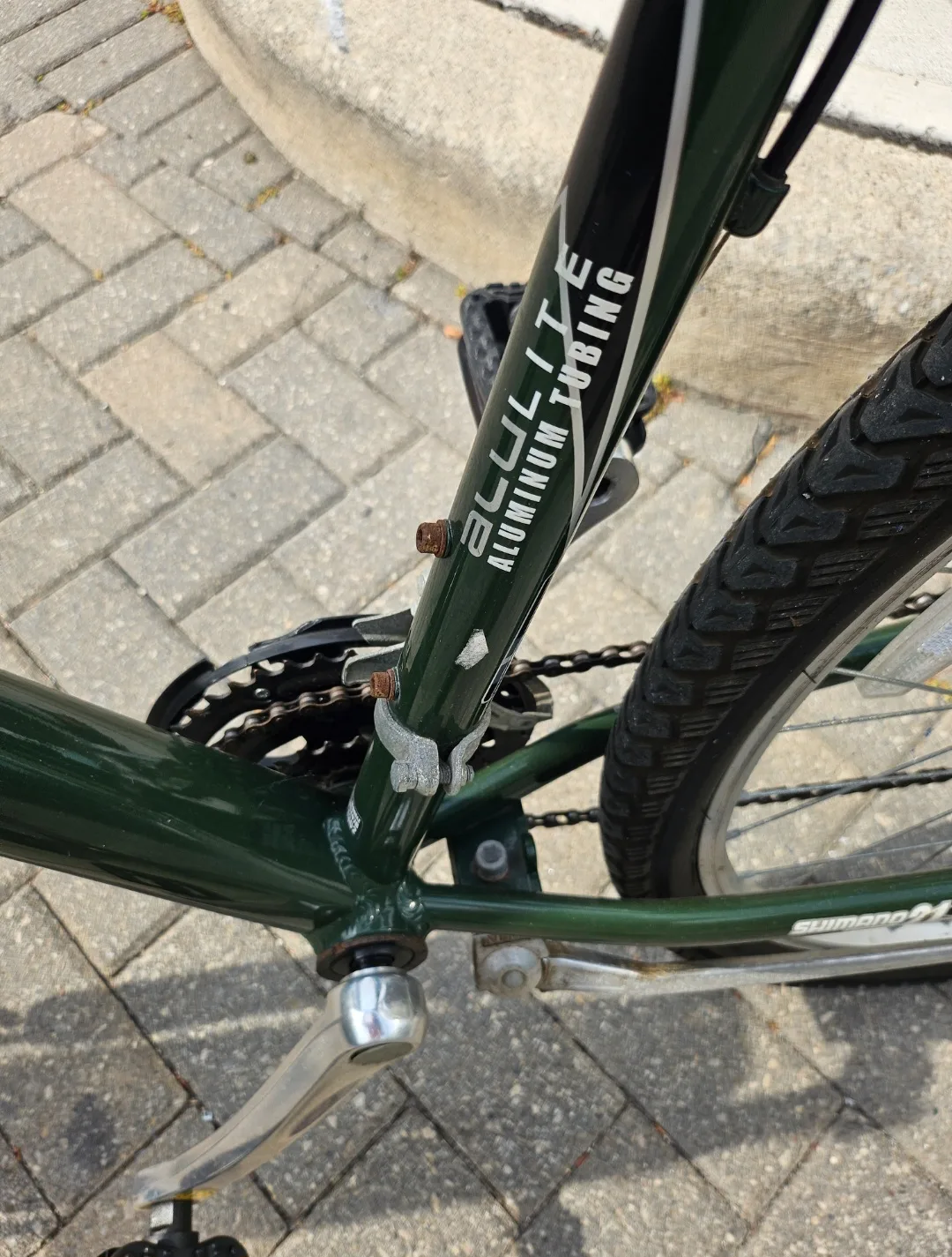 Schwinn Hybrid Bicycle image indicator(4)