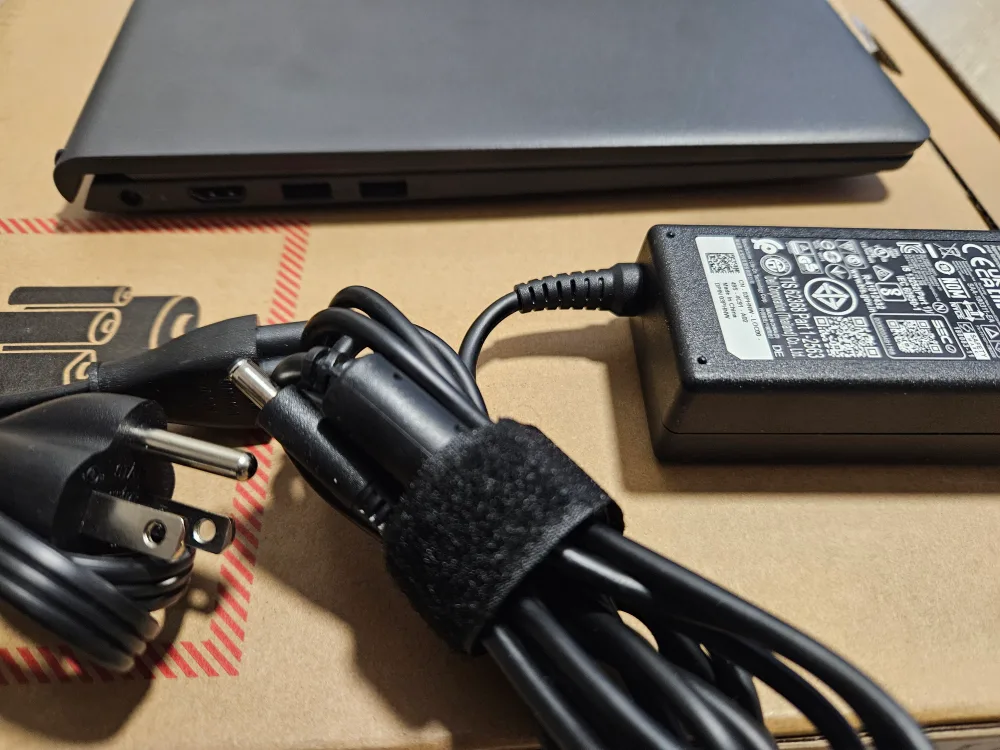 Dell Insipron 15 - Intel i5 12th gen/16GB Ram/512GB SSD image indicator(2)