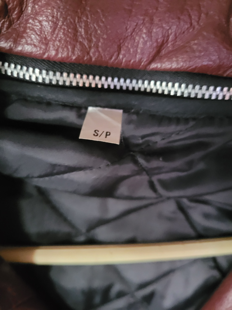 Burgundy Leather Queens Jacket  Size Small - photo 4
