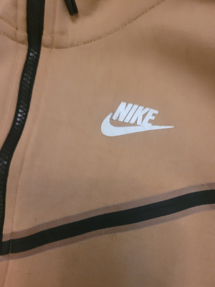 Nike Tech Size Small - photo 4