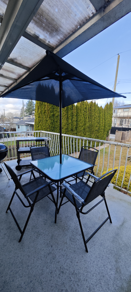 Patio Set with Umbrella