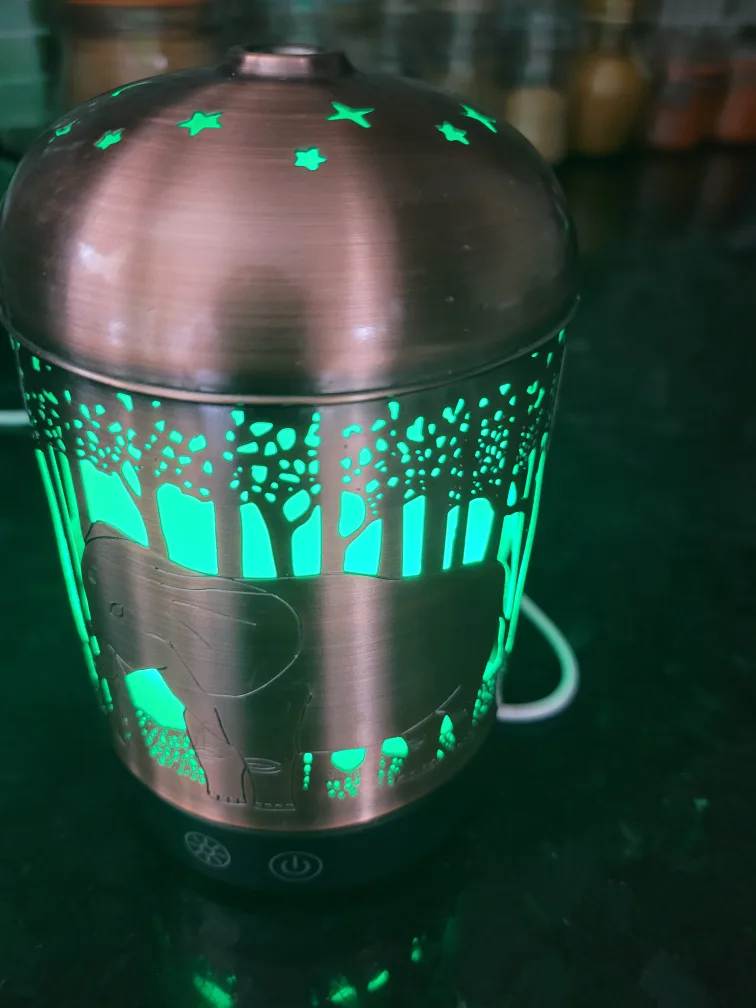 Aroma Diffuser with Elephant Design image indicator(2)