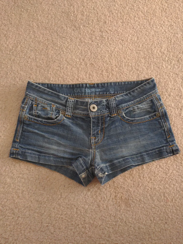 Guess Jeans Women's Denim Shorts Size 28 thumbnail