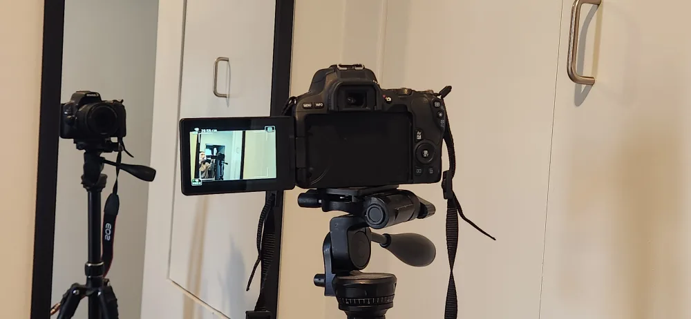 Canon EOS Rebel SL2 DSLR Camera🧡 image indicator(4)