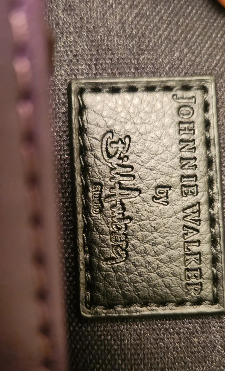 Johnnie Walker by Samsonite Black Tote Bag image indicator(4)