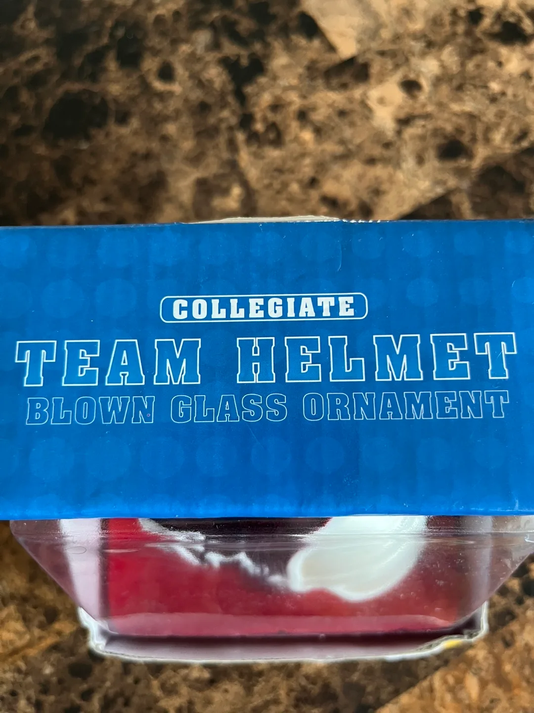 Ornament Team Helmet - Collectable image indicator(2)