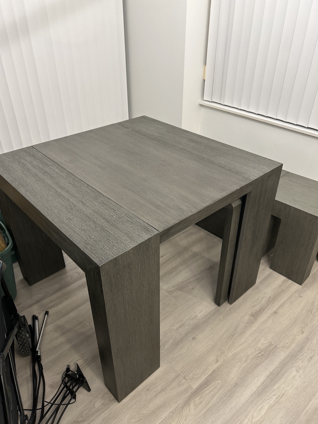 Transformer table, coffee table with storage for leaves, bench