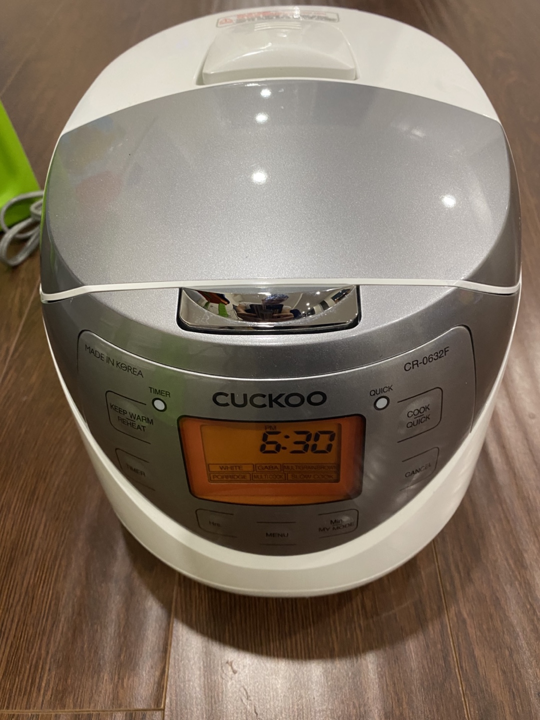 Cuckoo CR-0632F 6-Cup Rice Cooker