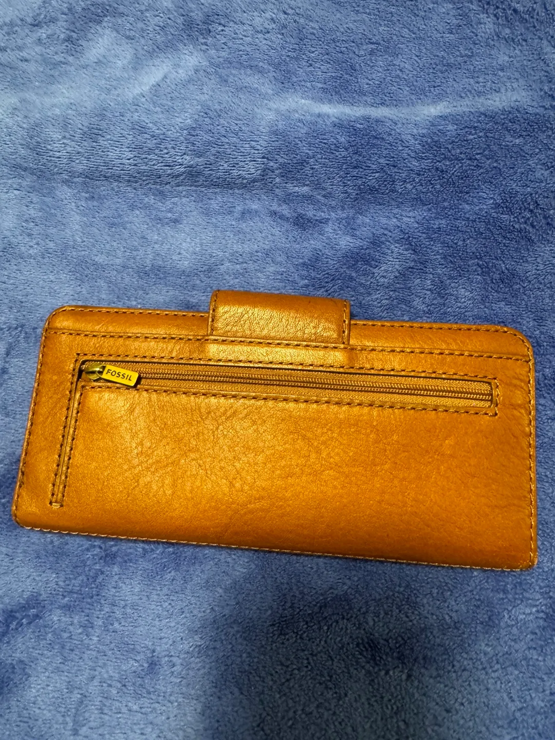 Fossil Leather Wallet - Brown image indicator(2)