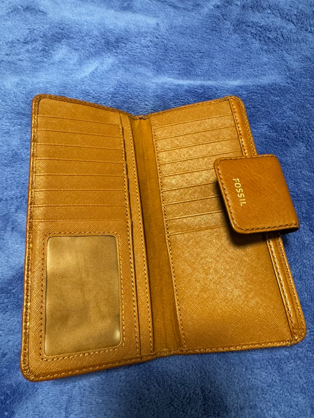 Fossil Leather Wallet - Brown image indicator(3)