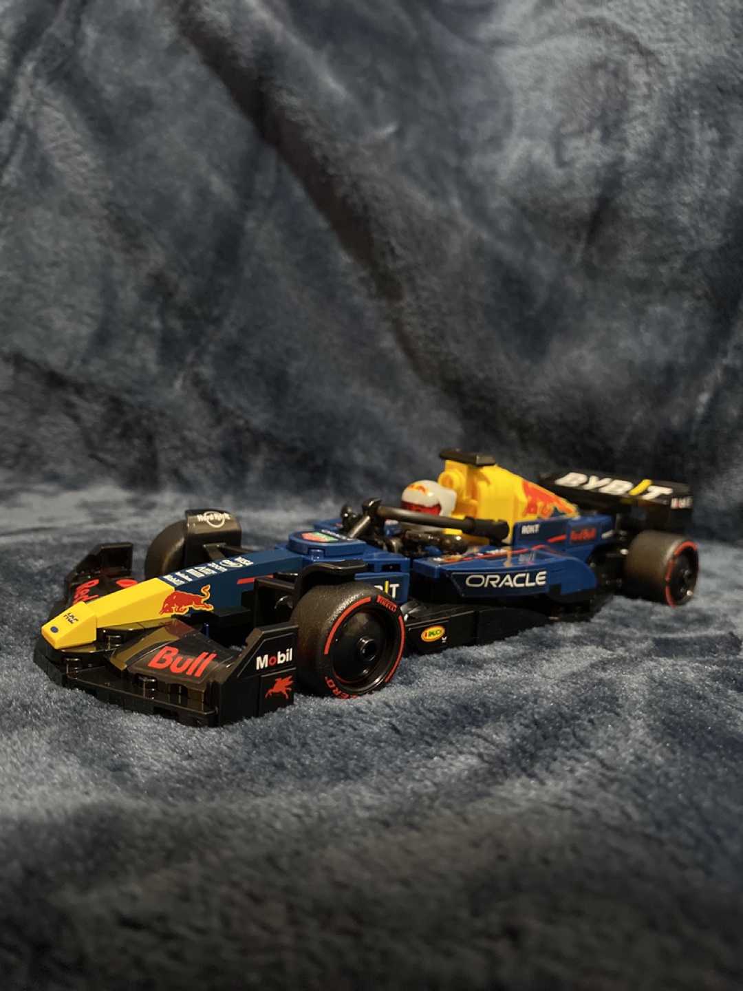 Red Bull Racing Honda Formula 1 Lego Technic Replica